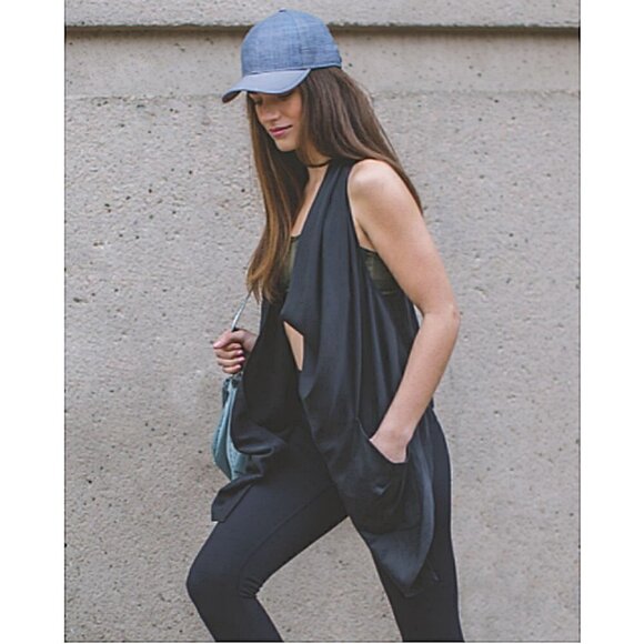 Lululemon Silky Longline Drape Vest Black 4 NWOT - Picture 12 of 13